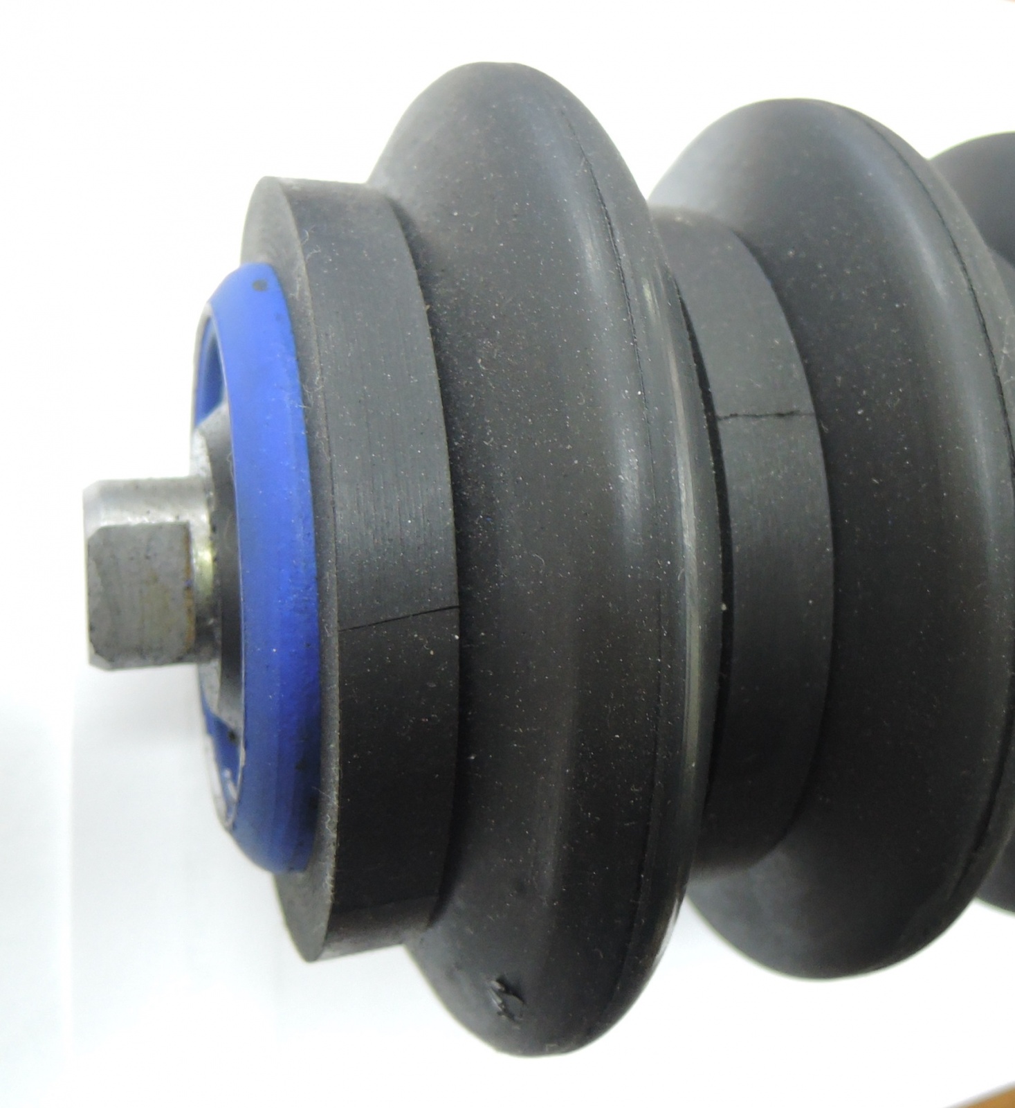 Промышленные обрезиненные ролики конвейерные - купить по выгодной цене